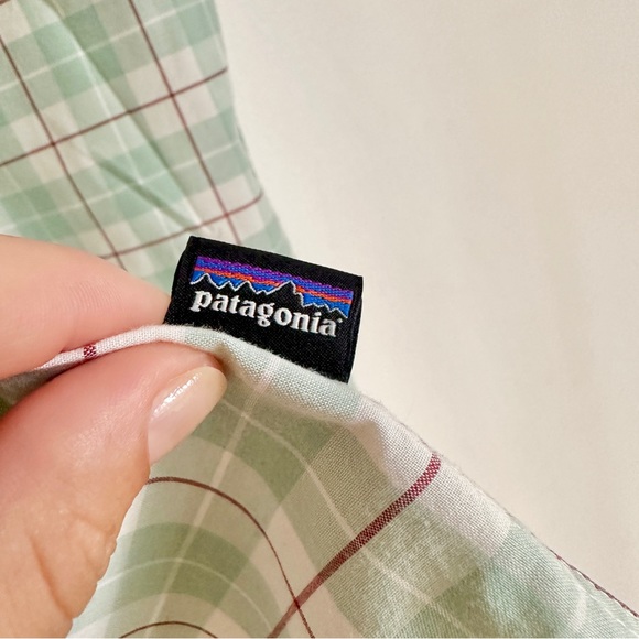 Patagonia Organic Cotton Blend Fezzman Button Down Shirt Short Sleeve Plaid M - Picture 4 of 5